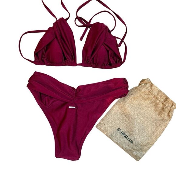 NWT BERLOOK burgundy ruched bikini top Size Small - Picture 6 of 7